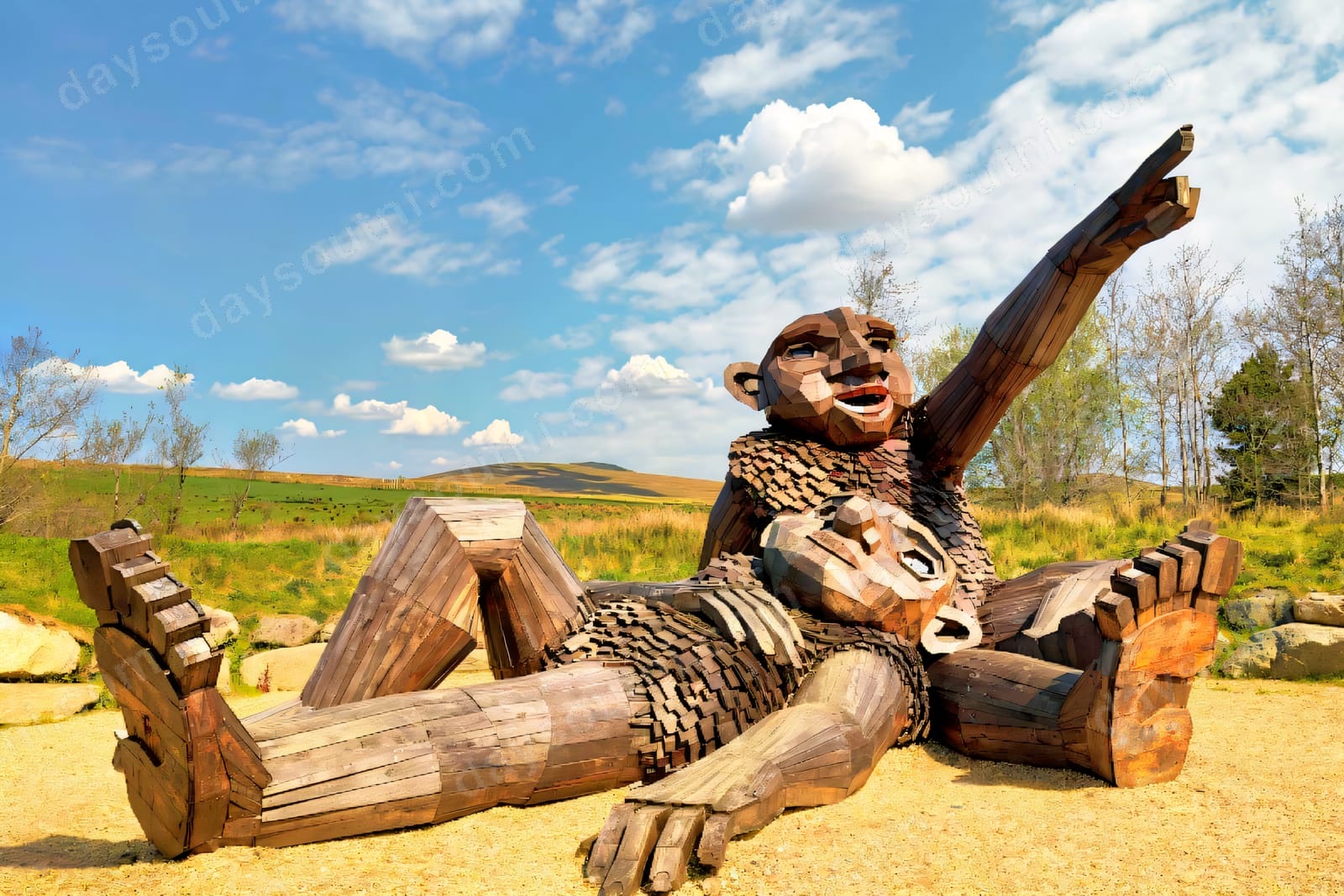 Sperrins Sculpture Trail - Nowanois (The Storyteller)